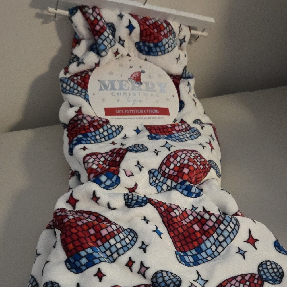 Soft, Cuddly, Colorful "Santa Hat" Throw (59x70")  NWT
